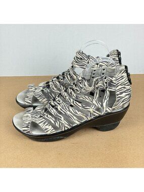Jambu Sugar Zebra Print Wedge Sandals Womens 11 Gray Suede Heel Zip Strappy